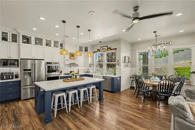 6800 Keren Marie Avenue Kitchen