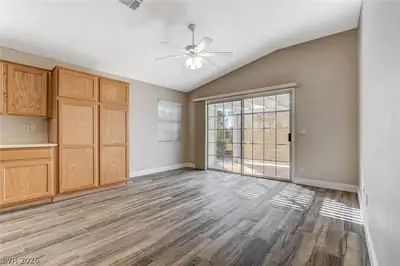5053 Cedar Lawn Way Dining Area
