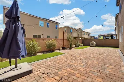 4618 Chirping Street Patio