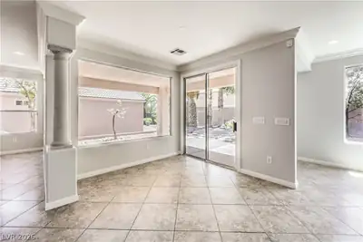 10291 Premia Place Dining Area