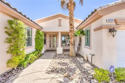 10291 Premia Place Entry