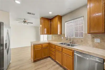 5401 Bugle Way 105 Kitchen