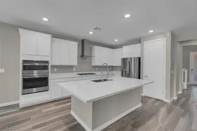 12440 Pine Bend Avenue Kitchen