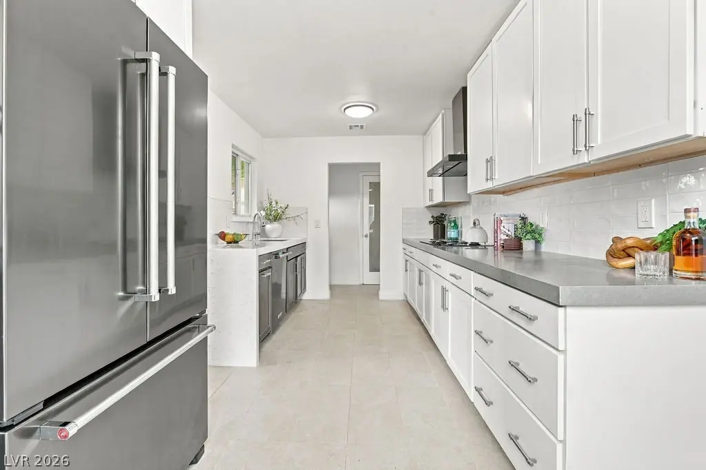 3654 Vista Del Monte Drive