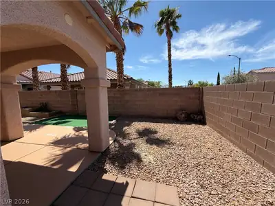 11037 Parete Court Patio