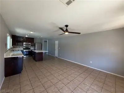 11037 Parete Court Kitchen