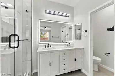 6898 PERFECT SUNSET Court Primary Bathroom