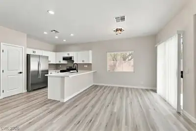 6898 PERFECT SUNSET Court Dining Area
