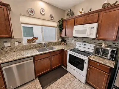 5086 East Monte Penne Way Kitchen