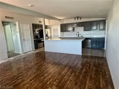 2837 La Canada Street, Las Vegas, NV 89169 Kitchen