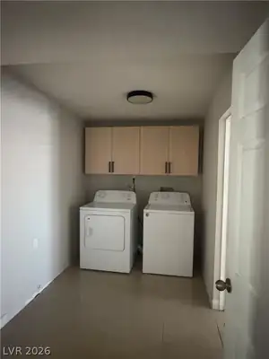 2837 La Canada Street, Las Vegas, NV 89169 Laundry