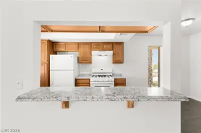 1405 Vegas Valley Drive 162 Kitchen