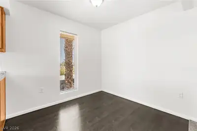 1405 Vegas Valley Drive 162 Dining Area