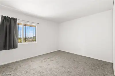 1405 Vegas Valley Drive 162 Bedroom