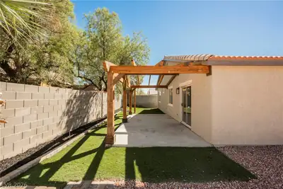4022 Dripping Springs Avenue, North Las Vegas, NV 89031 Patio