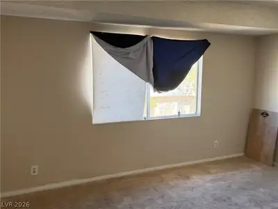 5052 Mountain Vista Street Living Room
