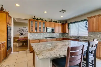 10078 Keifer Valley Street Kitchen