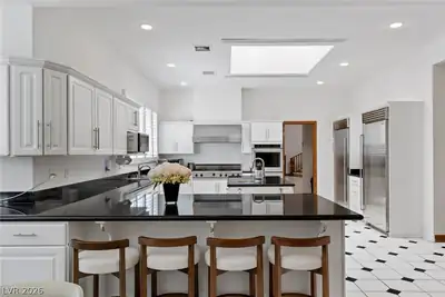 1533 Westwood Drive, Las Vegas, NV 89102 Kitchen