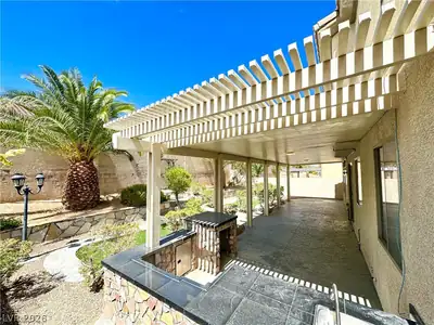 8055 EVERETT BASIN Court Patio