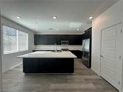 65 Strada Moscato Kitchen