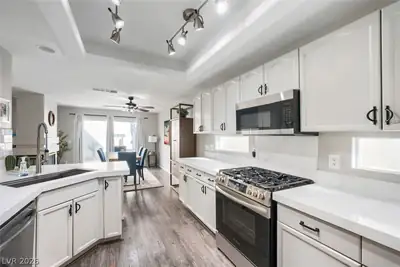 3364 Epson Street, Las Vegas, NV 89129 Kitchen
