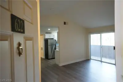 231 West Horizon Ridge Parkway 622 