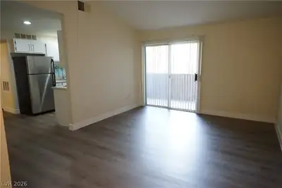 231 West Horizon Ridge Parkway 622 