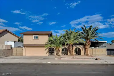 659 Arrayo Way Front of Structure