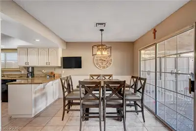 659 Arrayo Way Dining Area