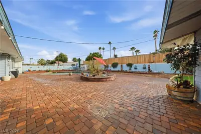 1631 Ottawa Drive Patio