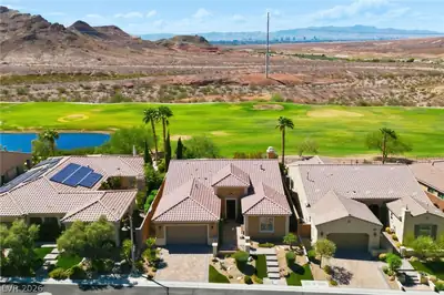 19 Contrada Fiore Drive, Henderson