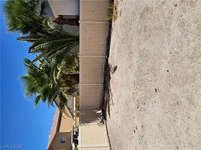 4212 Walnut Glen Drive Yard