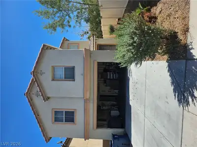 4212 Walnut Glen Drive Front of Structure