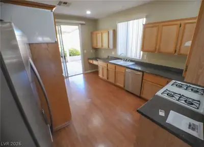 10900 Calistoga Springs Court Kitchen
