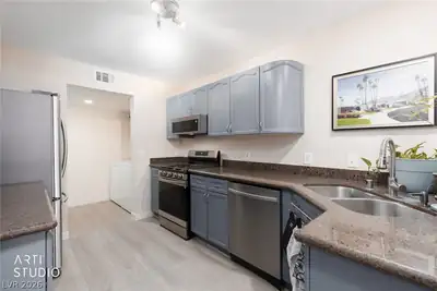 1032 Sun Wood Drive Kitchen