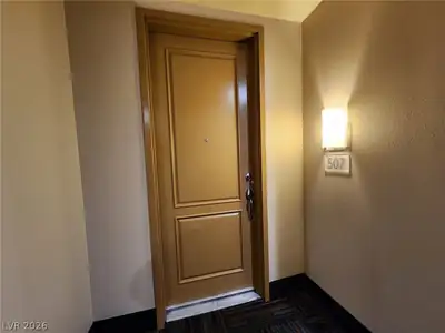 35 East Agate Avenue 507 Entry