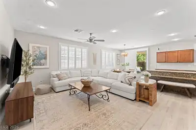 1060 Via Nandina Place Living Room
