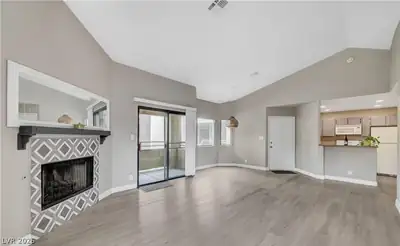 5074 South Rainbow Boulevard 206, Las Vegas