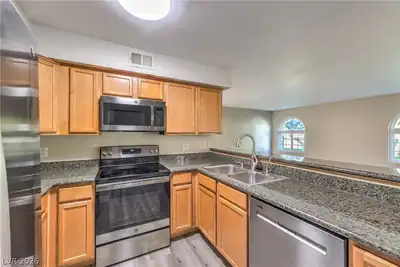 3145 East Flamingo Road 1123, Las Vegas, NV 89121 Kitchen