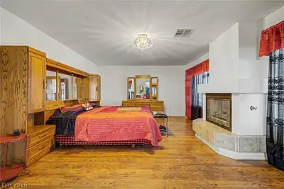 5812 Tarpon Glade Court Bedroom