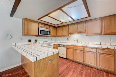 1824 Arbol Verde Way Kitchen
