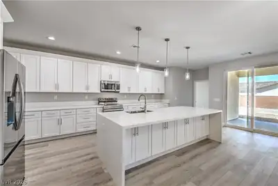 6380 Waterford Kitchen
