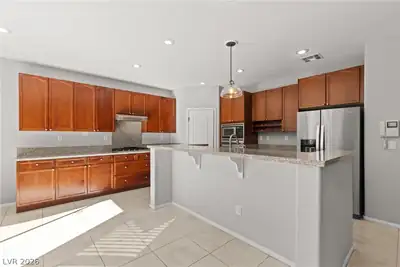 10003 Bayberry Bend Street, Las Vegas, NV 89178 Kitchen