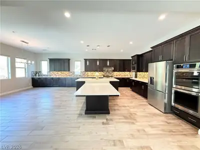 12006 Vento Forte Avenue Kitchen