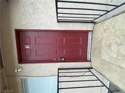3117 East Carey Avenue Entry