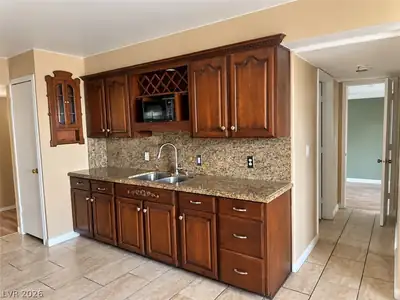504 Falcon Lane Kitchen