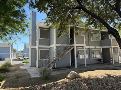 1954 Nebula Drive, Las Vegas, NV 89115 Front of Structure