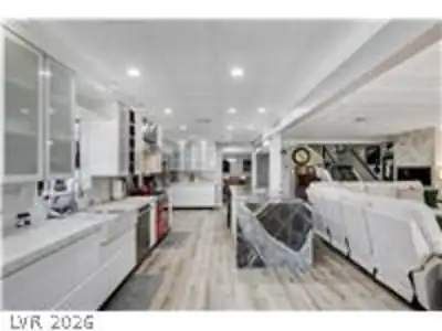 3200 Bel Air Drive Kitchen