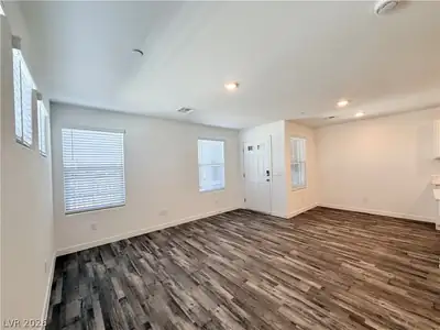 930 Black Heron Street Living Room