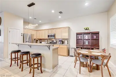5851 Flight Wing Street Kitchen